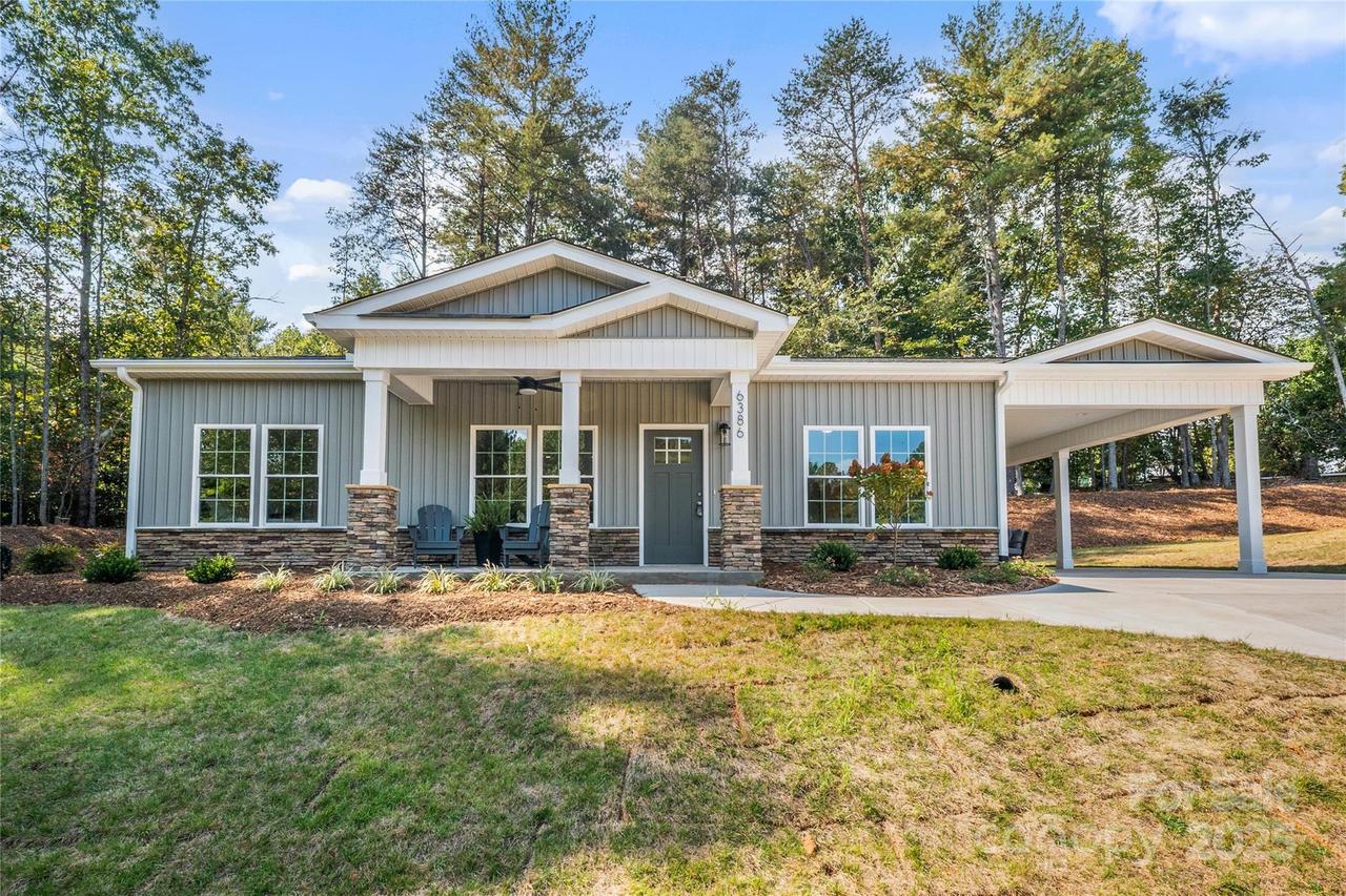 6386 Cathedral Dr., Granite Falls, NC 28601