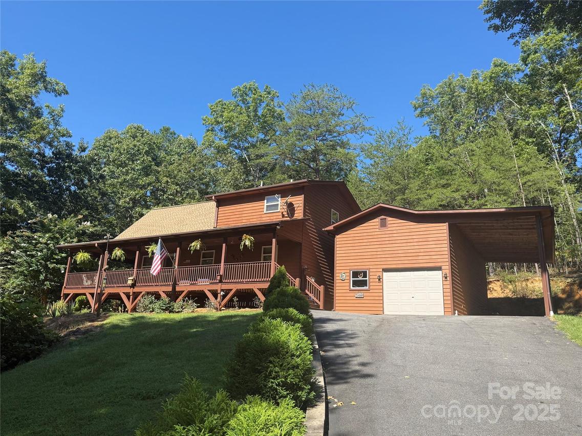 397 Goldfinch Ln., Murphy, NC 28906