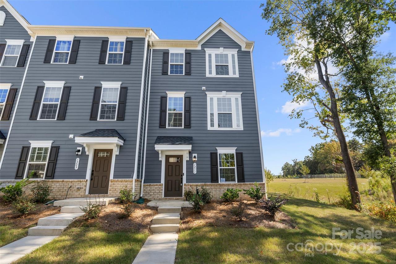 1211 May Apple Dr. #162, Matthews, NC 28104