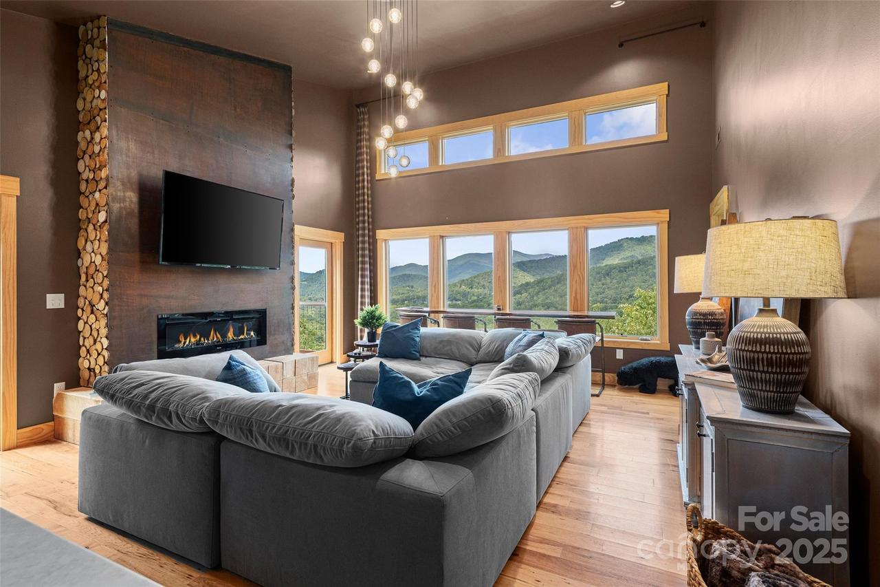47 Charmeldee Old Toll Rd., Black Mountain, NC 28711