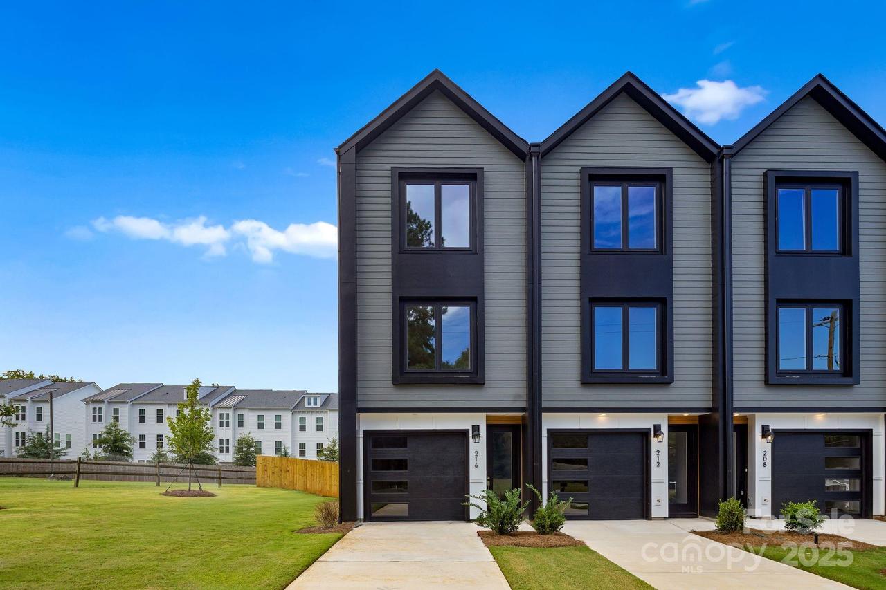 216 Mattoon St., Charlotte, NC 28216
