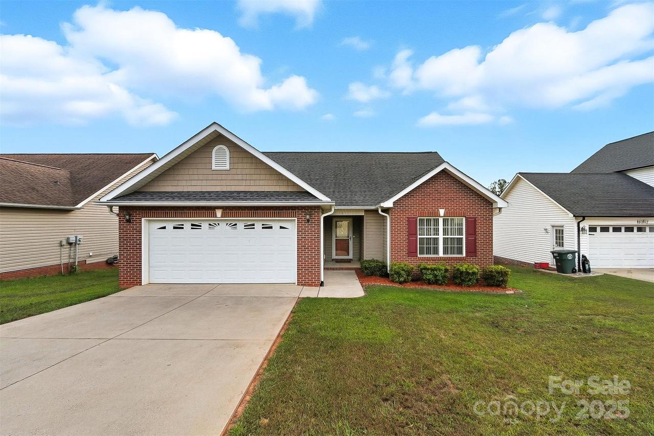 1611 Mayfair Dr., Conover, NC 28613