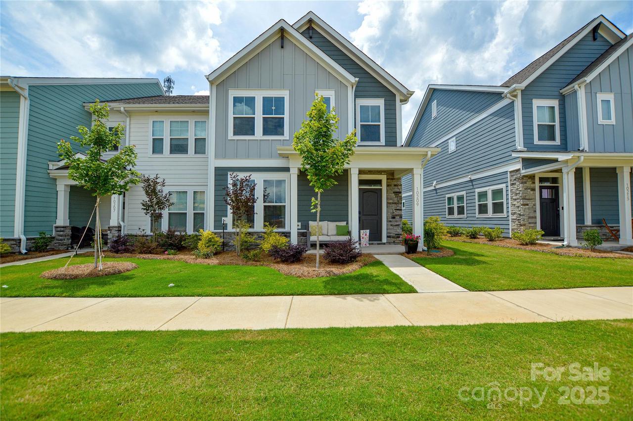 10209 Mamillion Dr., Huntersville, NC 28078