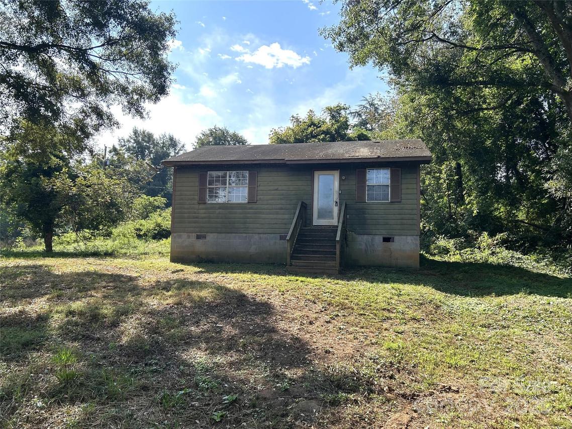 390 Ragtown Rd., Forest City, NC 28043