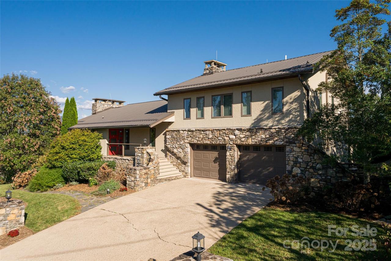 79 Horizon Hill Rd., Asheville, NC 28804