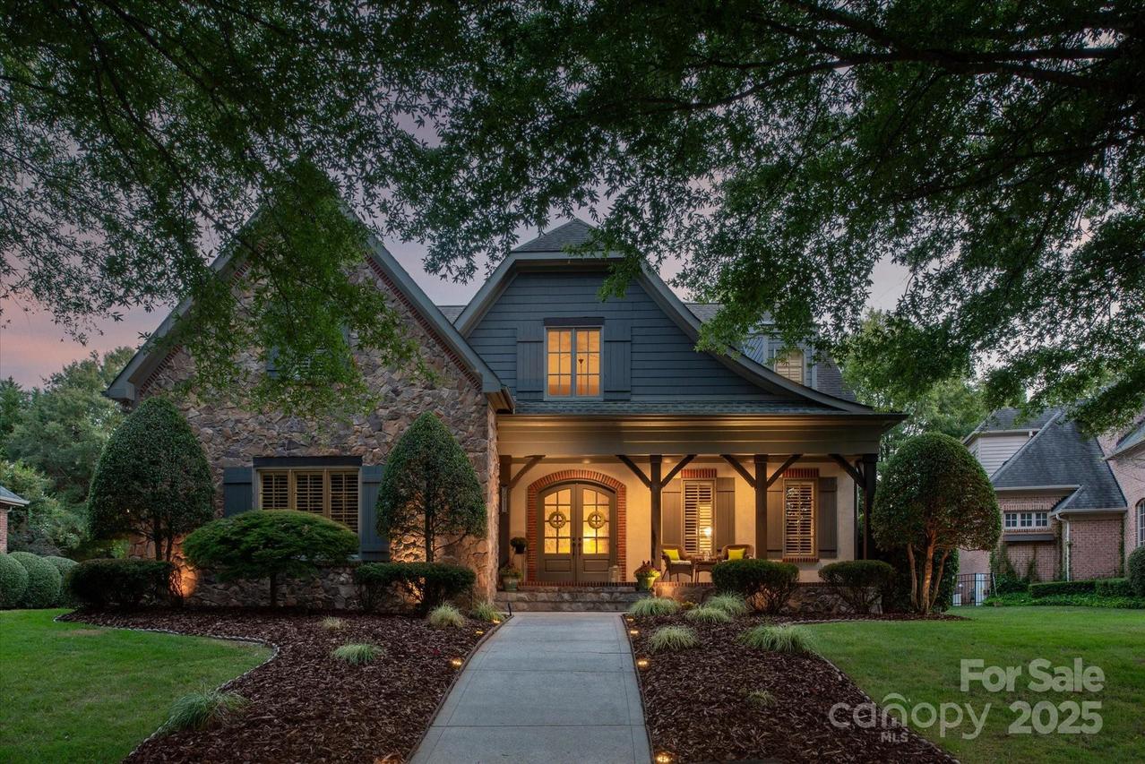 7911 Pemswood St., Charlotte, NC 28277
