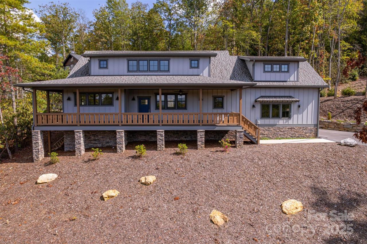 71 Crossings Cir., Fairview, NC 28730