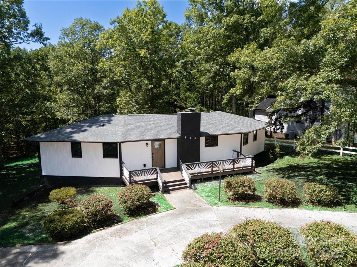 200 Lakeview Rd., Albemarle, NC 28001
