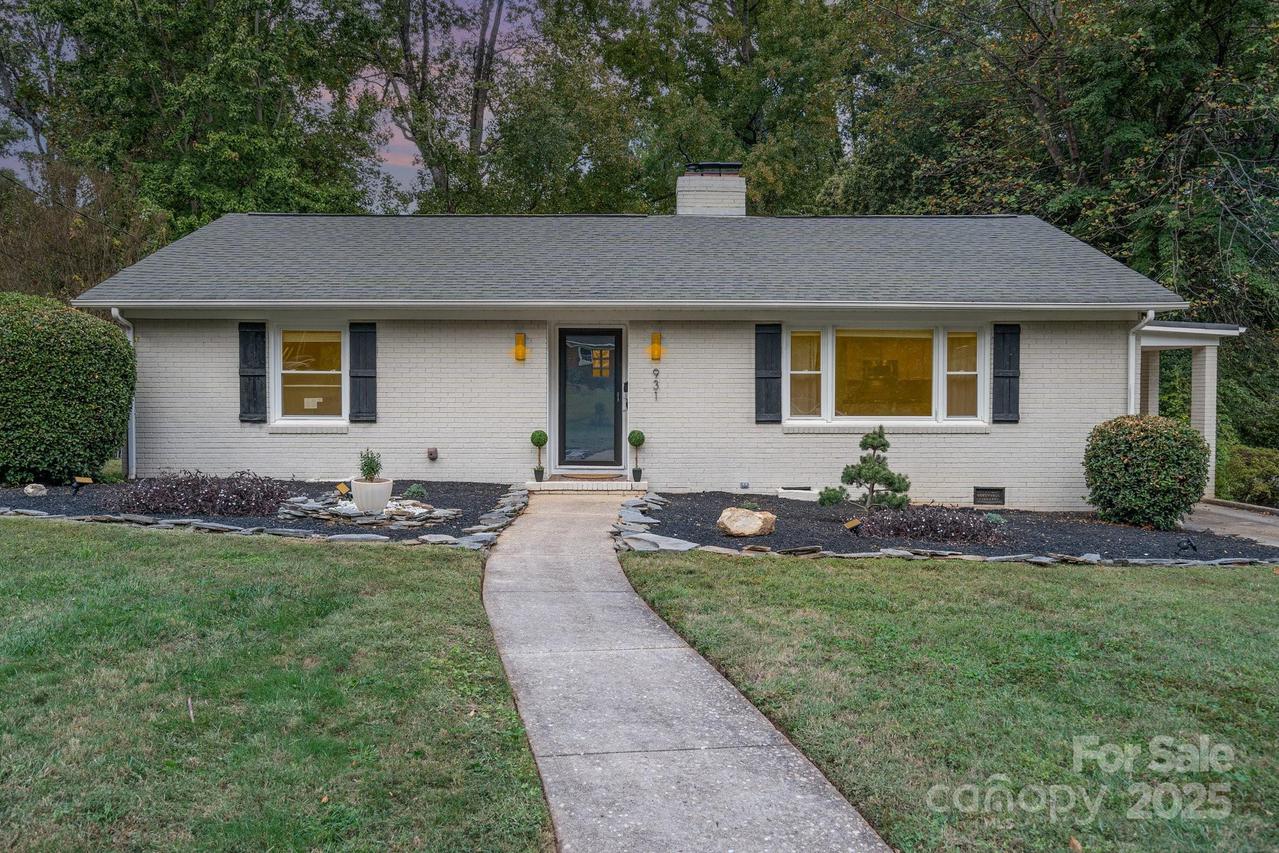 931 Hickory Nut St., Charlotte, NC 28205