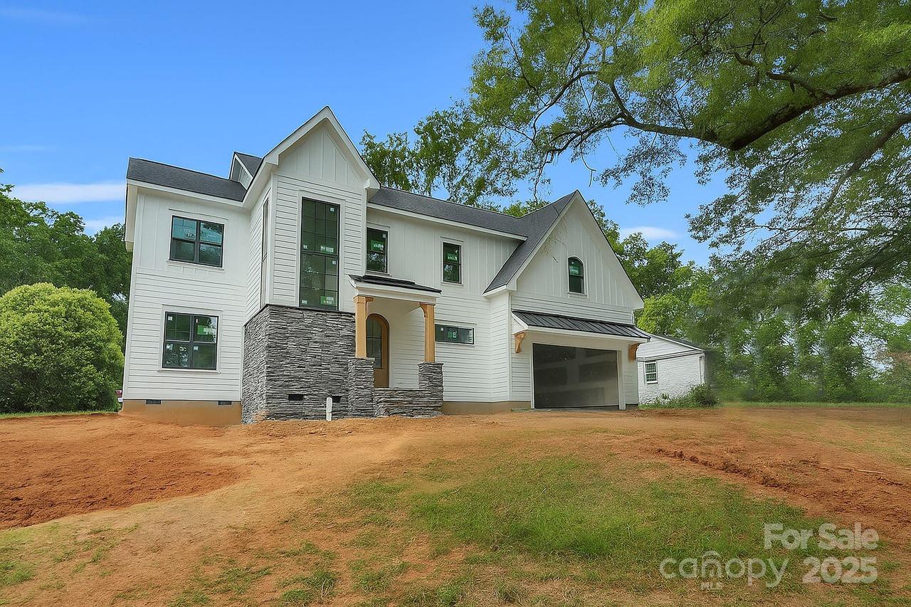 4918 Buckingham Dr., Charlotte, NC 28209