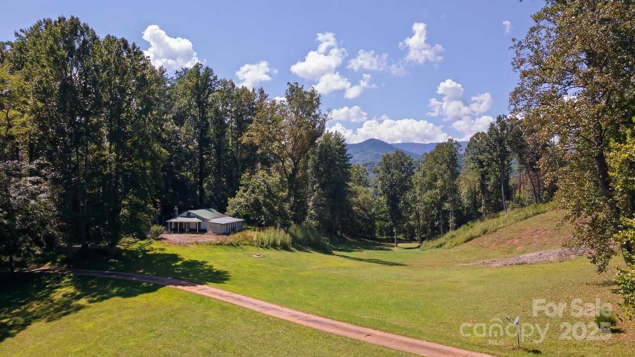 164 Ledford Dr., Franklin, NC 28734