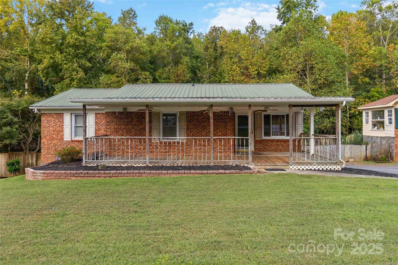 1408 Nottingham Rd., Kannapolis, NC 28081