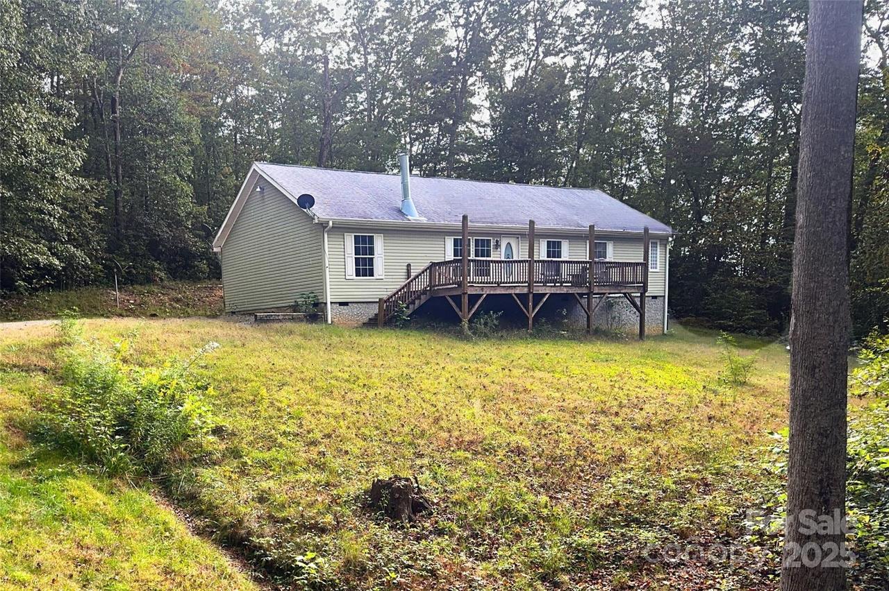 23 Clarks Crossing Way, Black Mountain, NC 28711