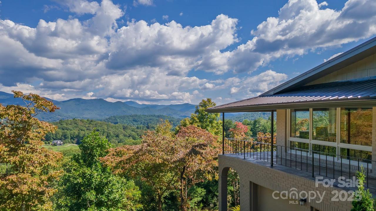 380 Ledford Dr., Franklin, NC 28734