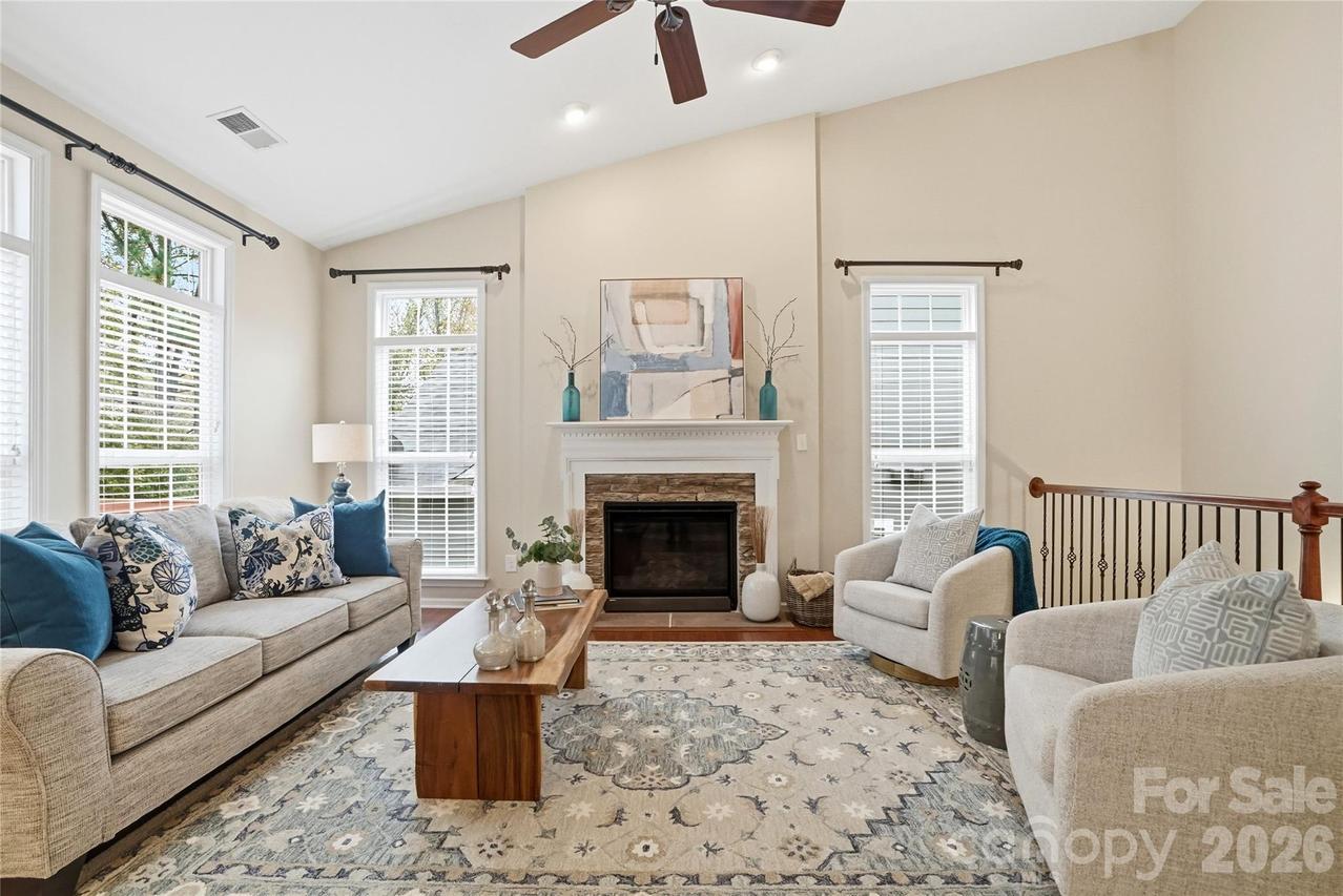 1376 Winged Foot Dr., Denver, NC 28037