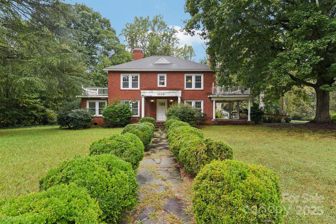 1110 Rogers Lake Rd., Kannapolis, NC 28081