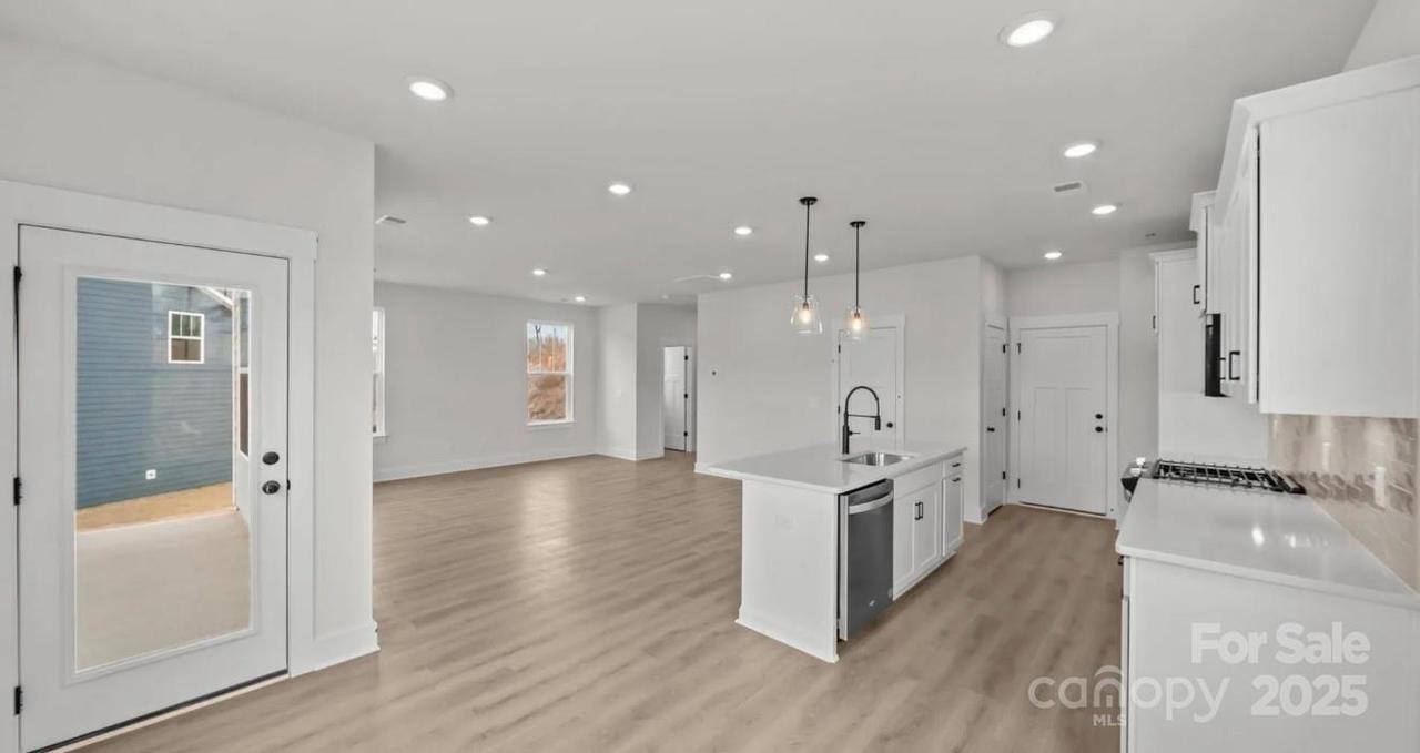 114 Canary Ln. #4, Mooresville, NC 28115