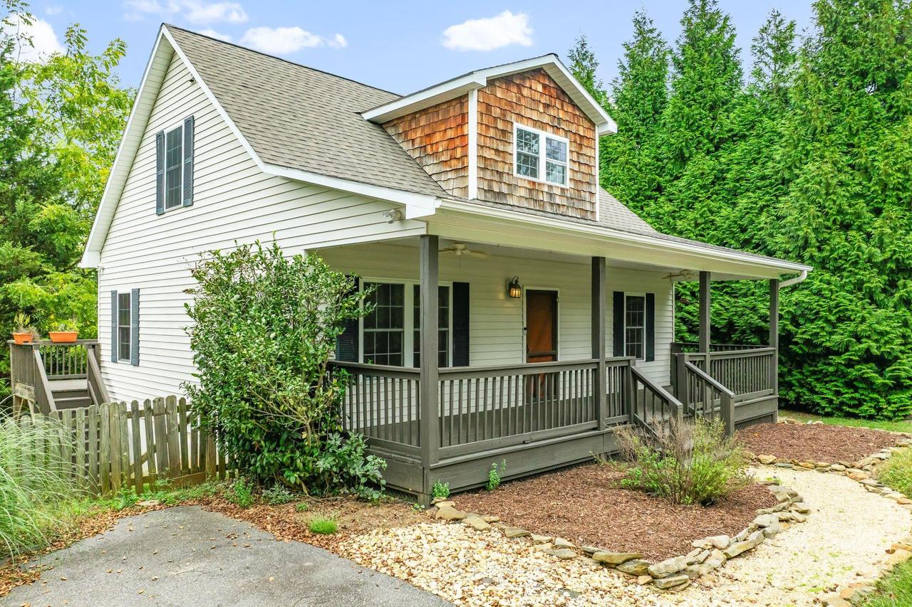 27 Grey River Run, Asheville, NC 28804