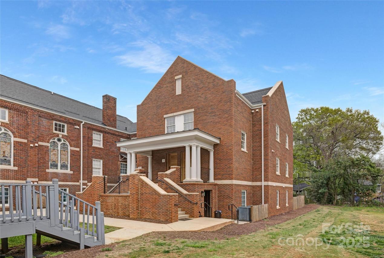 203 Grandin Rd. #2, Charlotte, NC 28208