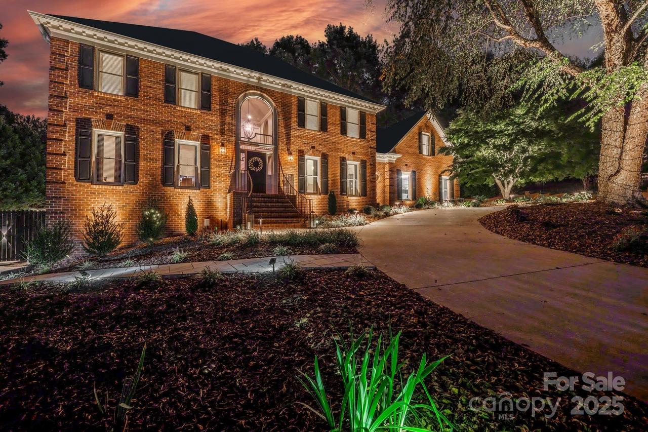 555 19th Avenue Ln., Hickory, NC 28601