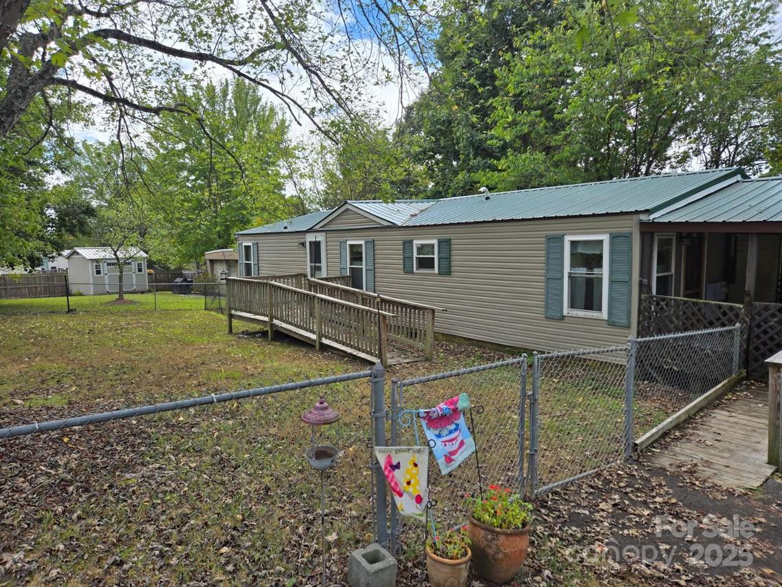 6600 Clara Cir., Concord, NC 28025