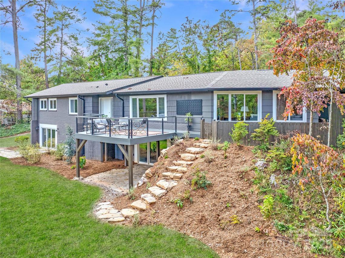 351 Windsor Rd., Asheville, NC 28804