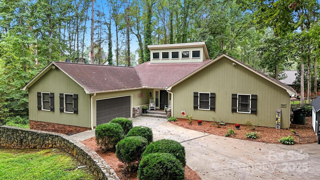 507 6th Ave., Conover, NC 28613