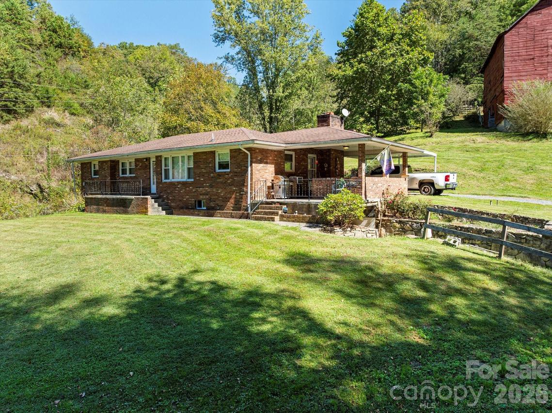 1623 Ammons Branch Rd., Marshall, NC 28753