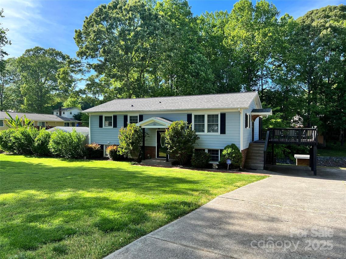 151 Peninsula Dr., Mooresville, NC 28117