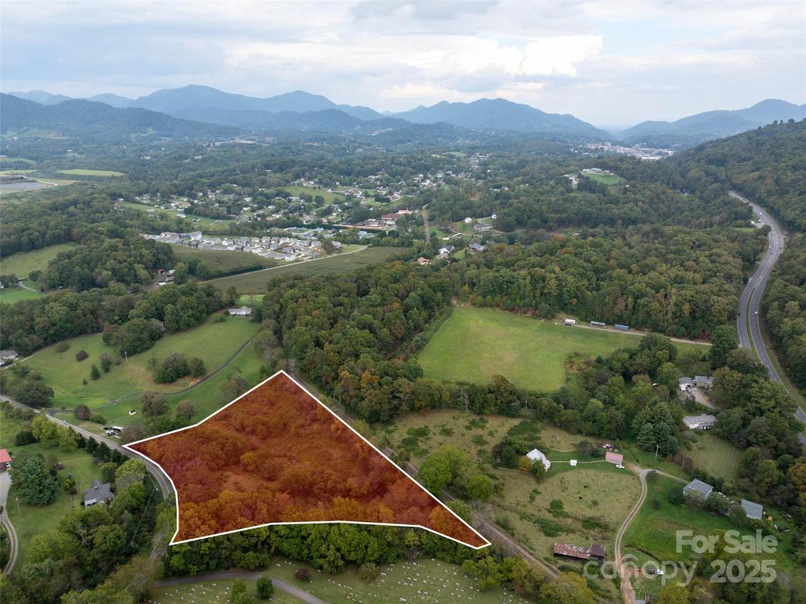 99999 Old Clyde Rd., Canton, NC 28716