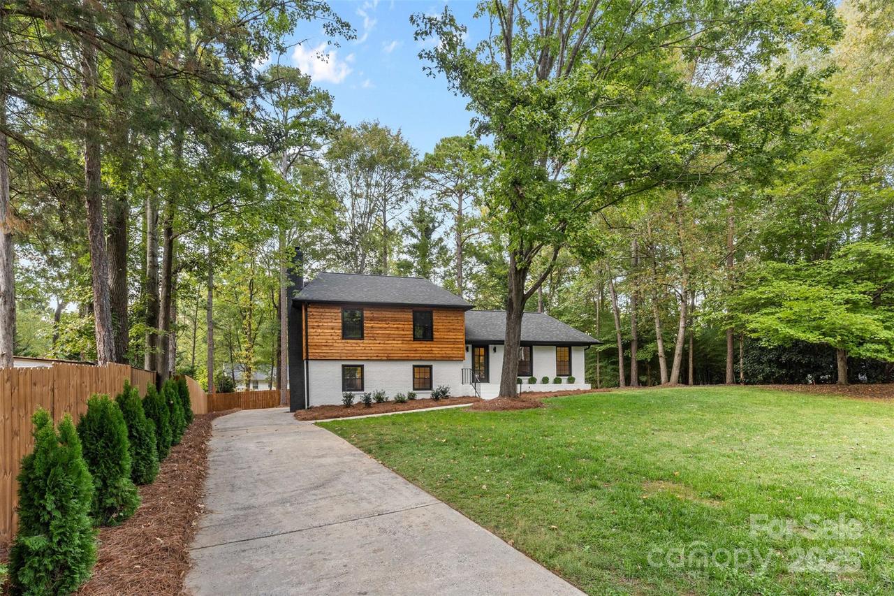 509 Selkirk Pl., Charlotte, NC 28270