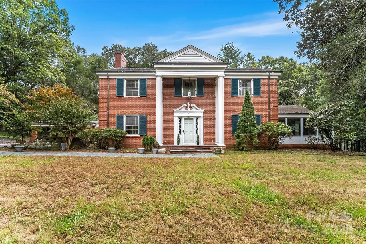 301 Louise Ave., Valdese, NC 28690