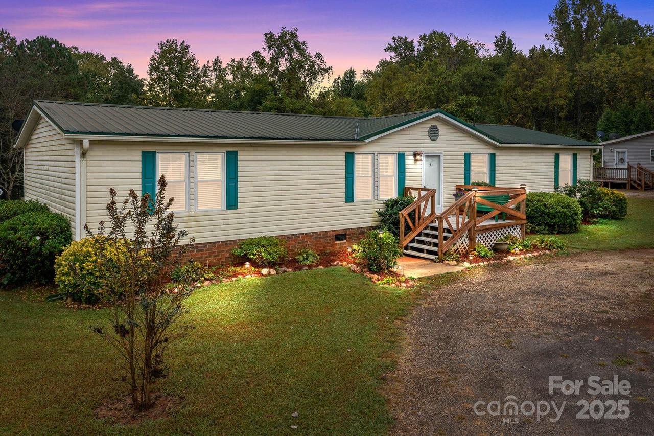 1015 Houston Ln., Cleveland, NC 27013