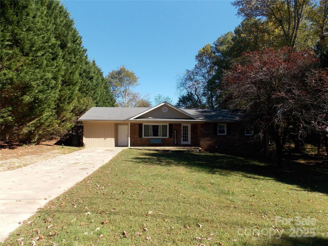 314 Cypress St., Hudson, NC 28638