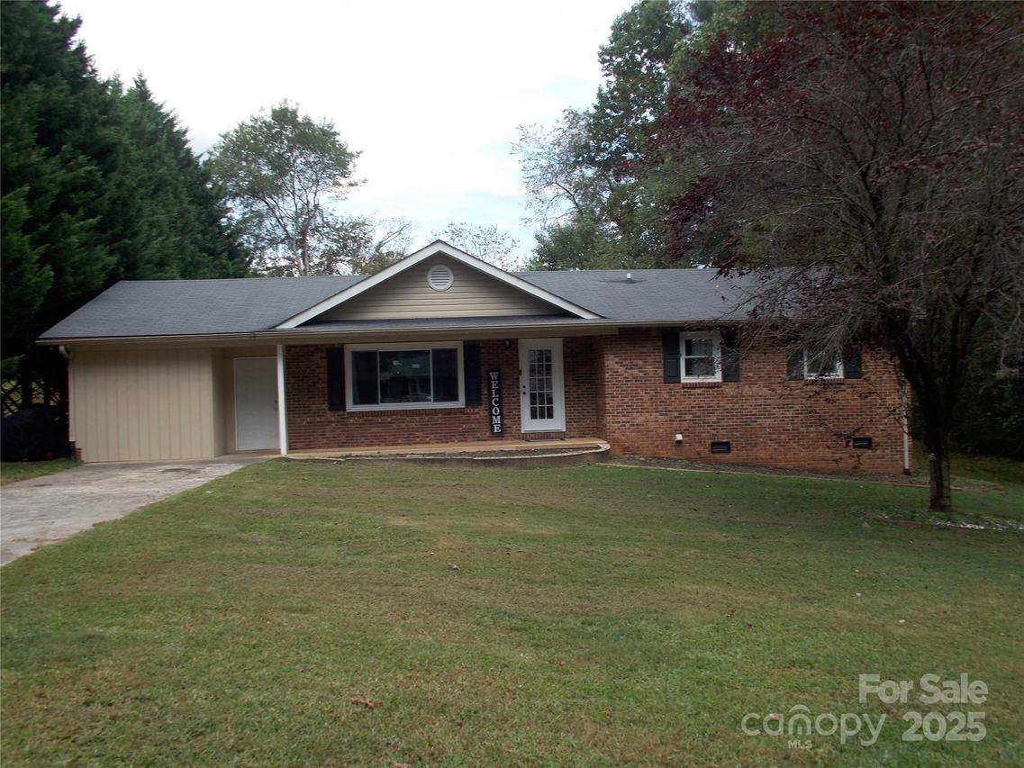 314 Cypress St., Hudson, NC 28638