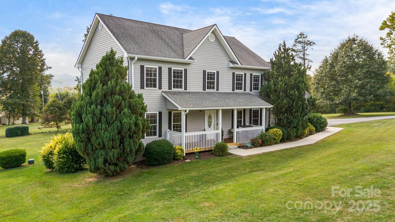 213 Home Pl., Candler, NC 28715