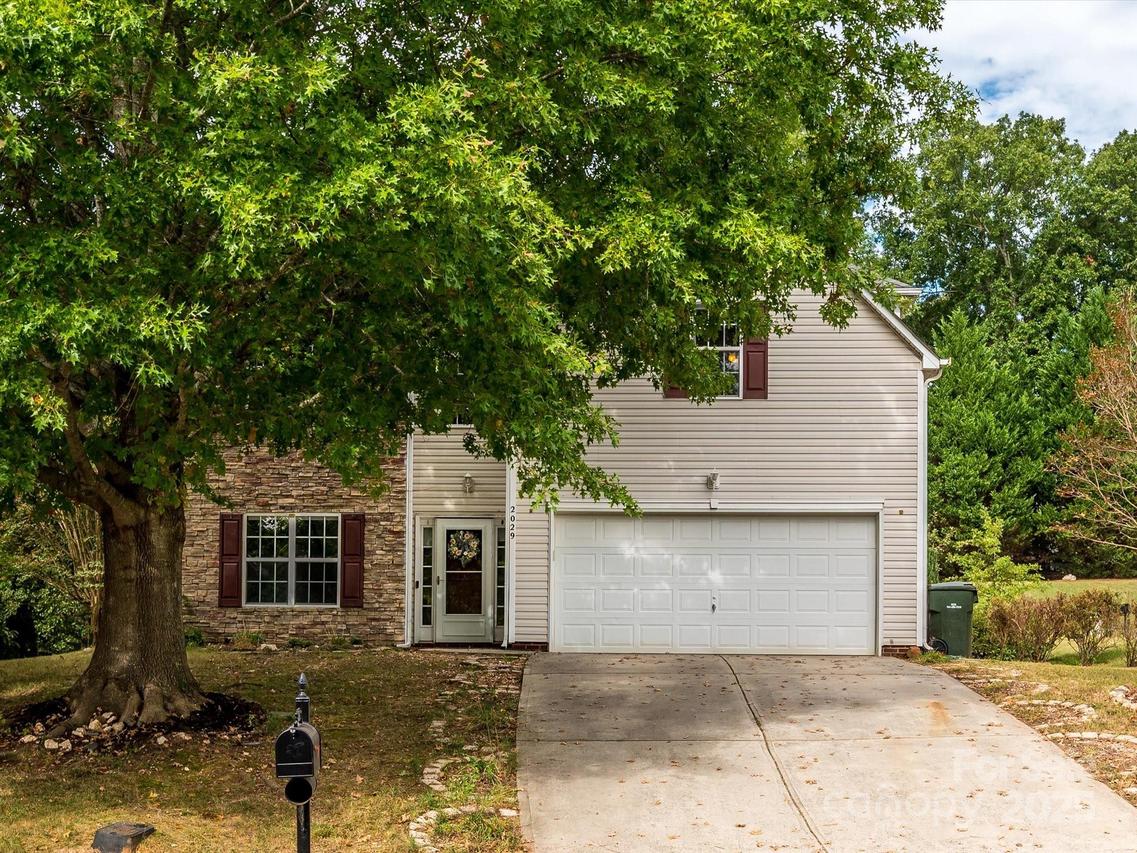 2029 White Cedar Ln., Waxhaw, NC 28173