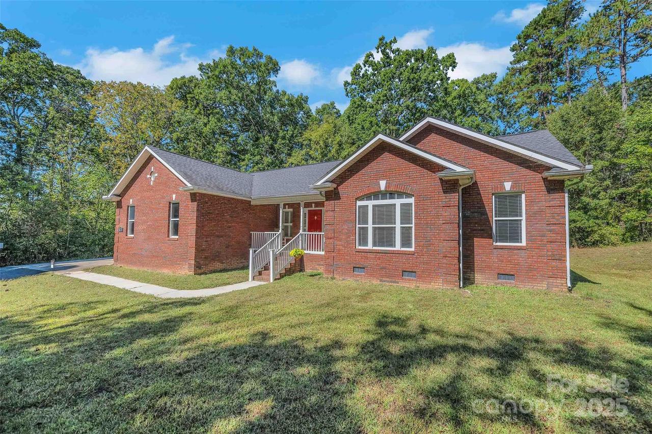 425 Huffstetler Rd., Gastonia, NC 28056
