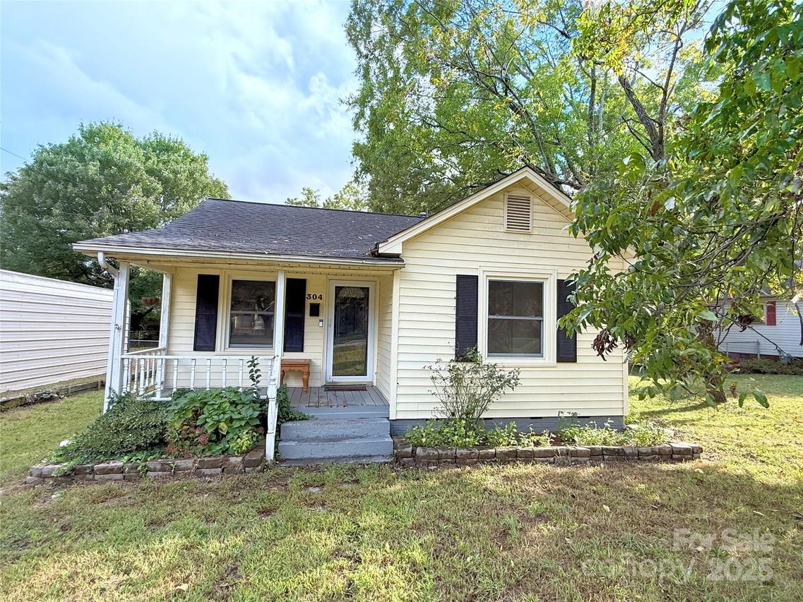 304 E 21st St., Kannapolis, NC 28083