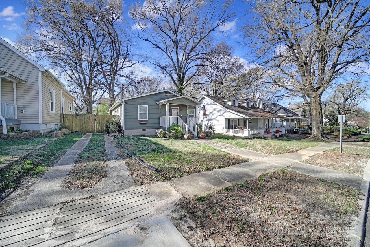 113 W 5th Ave., Gastonia, NC 28052