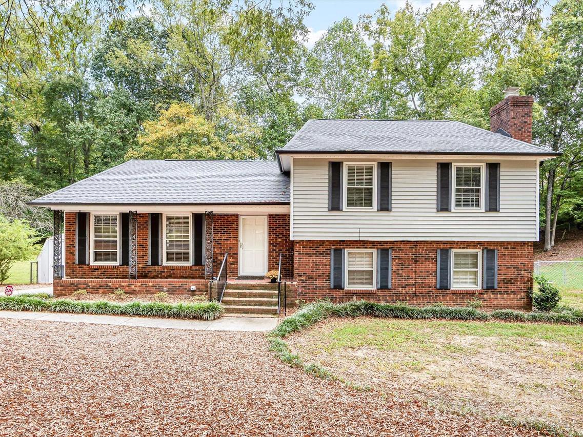 7322 Kilcullen Dr., Charlotte, NC 28270