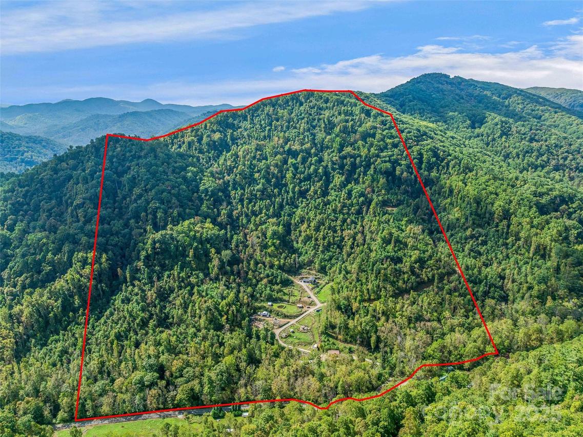 945 Roaring Fork Rd., Hot Springs, NC 28743