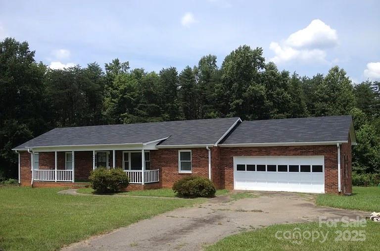 4445 Mecum Rd., Walkertown, NC 27051