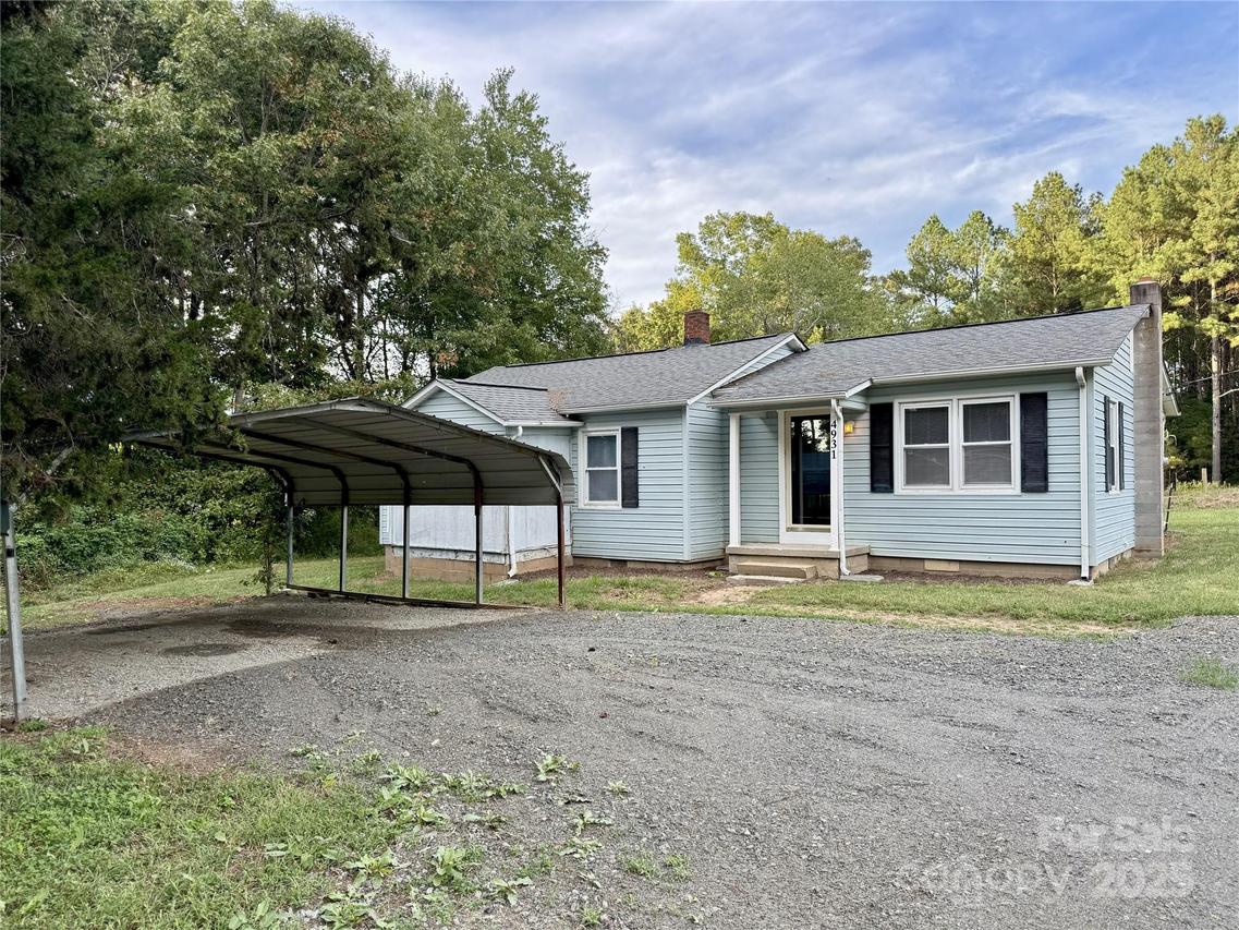 4931 King Wilkinson Rd., Denver, NC 28037