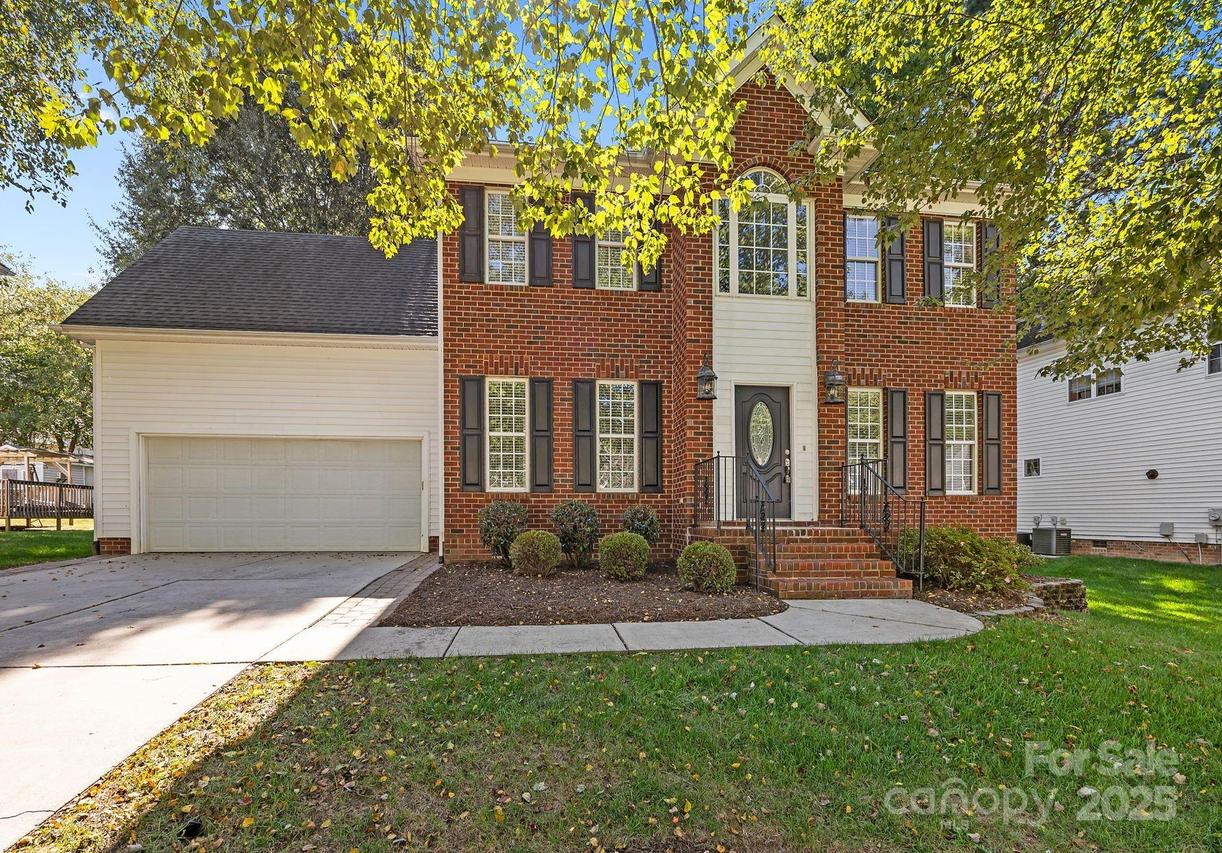 16920 Hampton Crossing Dr., Huntersville, NC 28078