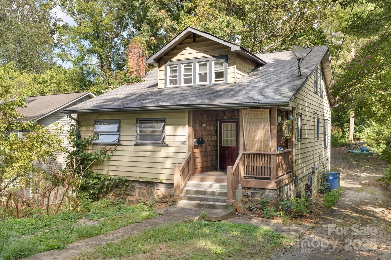 141 Louisiana Ave., Asheville, NC 28806