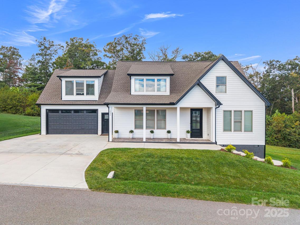 1031 Hillside Ridge Rd., Candler, NC 28715