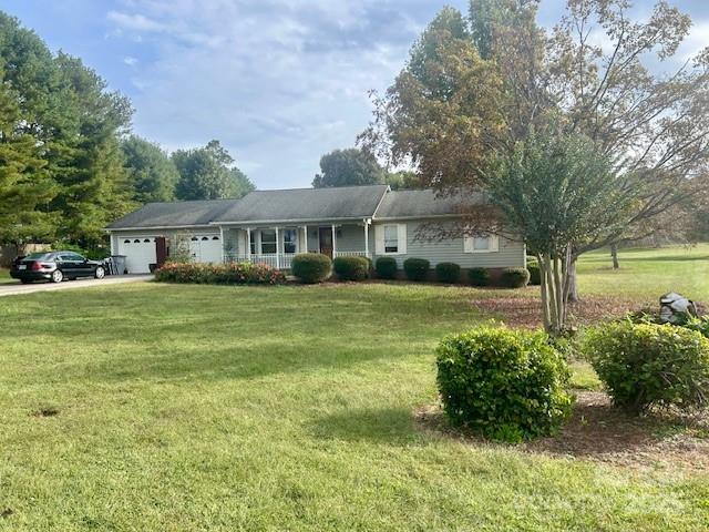1101 Springfield Ct., Lenoir, NC 28645