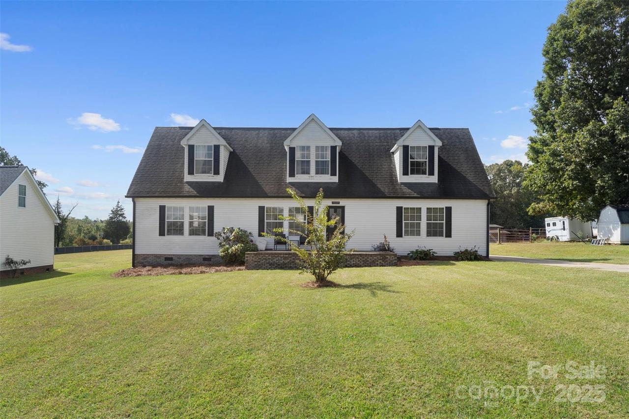 6601 Love Point Rd., Denver, NC 28037