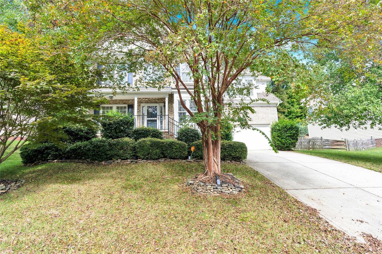 2055 Solway Ln., Charlotte, NC 28269